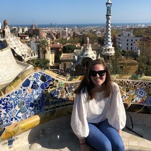 Meet your Posher, Lauren